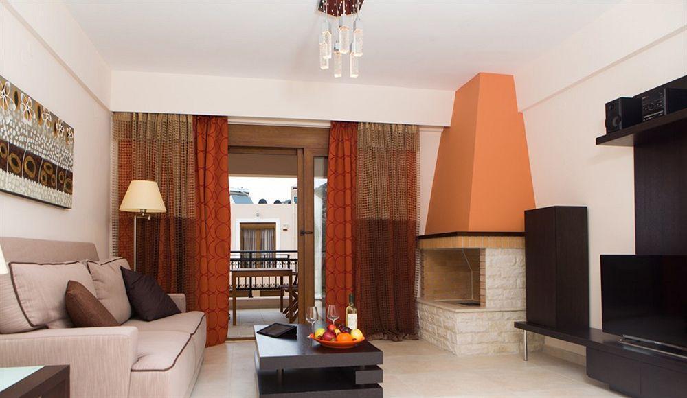 Pantheon Villas & Suites Vlikhádha Exterior foto